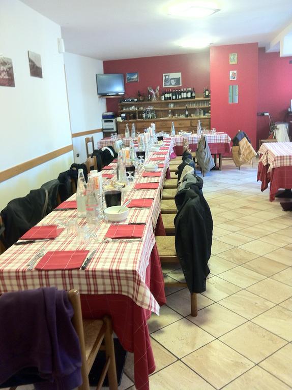 Bar Trattoria Colombina Affittacamere Bossico Exterior foto