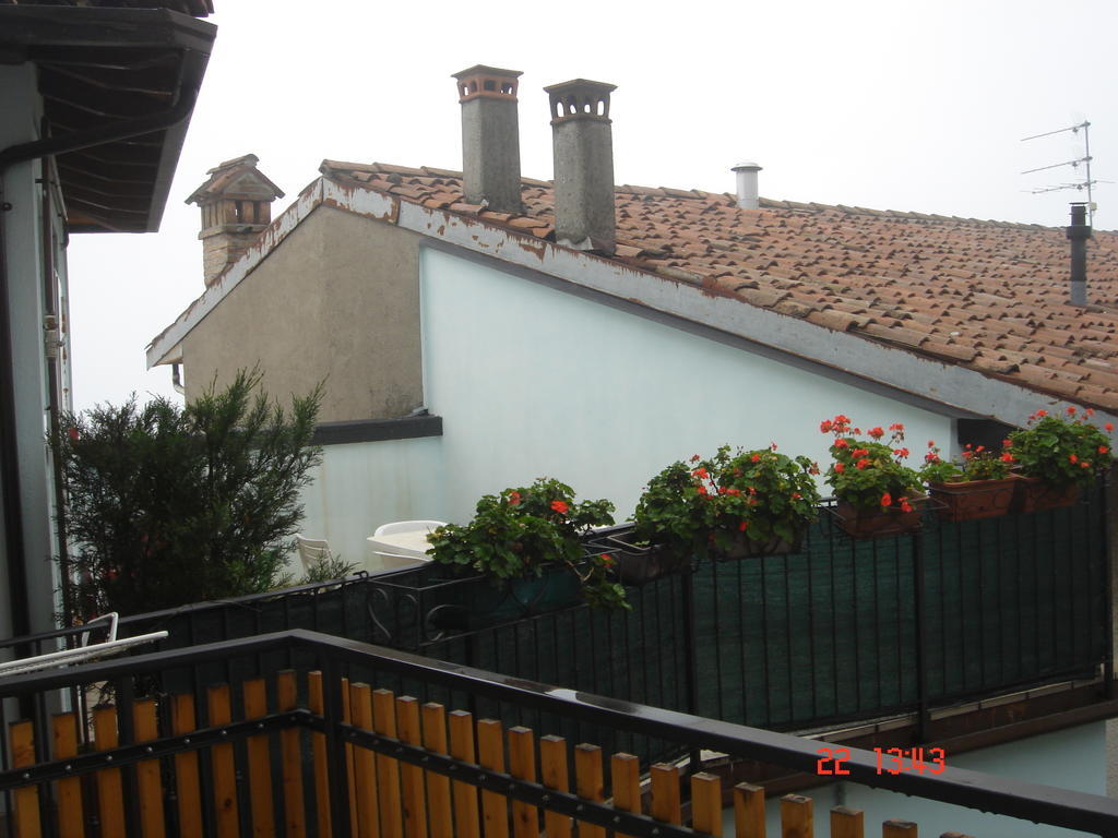 Bar Trattoria Colombina Affittacamere Bossico Exterior foto